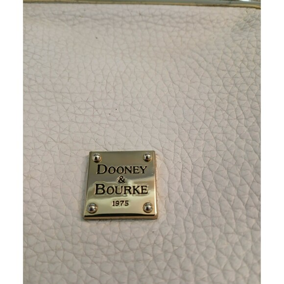Dooney & Bourke White Leather Coin Purse Wallet Credit Card Holder Snap Closure - Picture 9 of 12